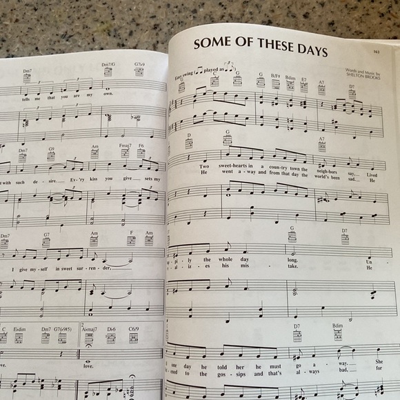 Torch Songs Songbook, Piano Vocal Guitar - Picture 6 of 7